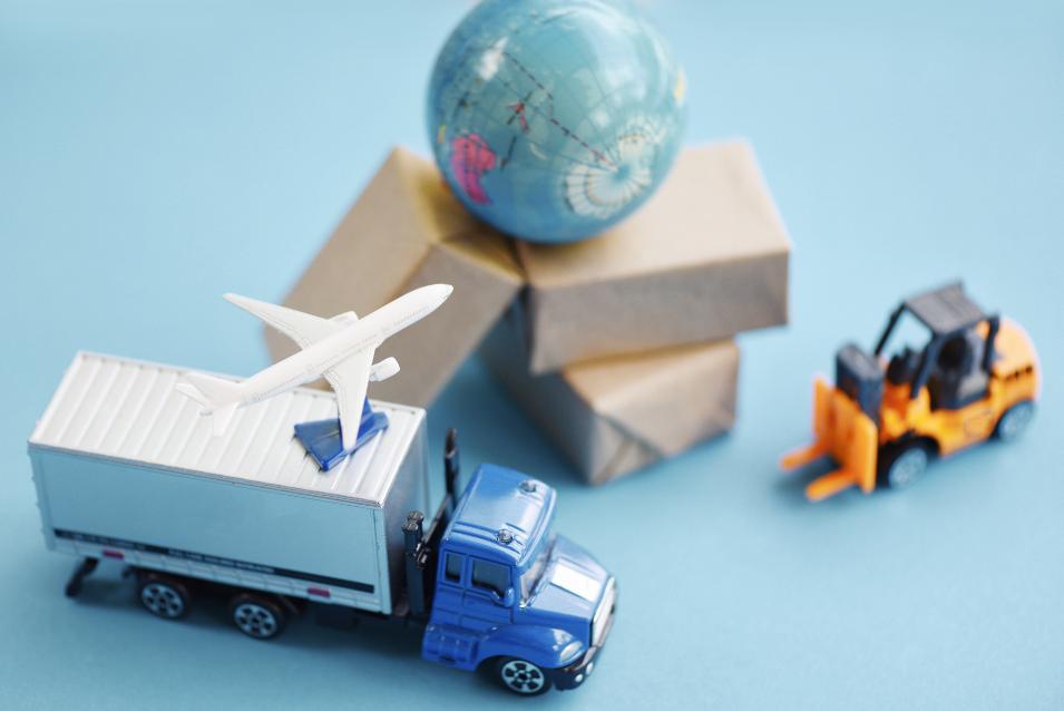 What Do Freight Forwarders Do