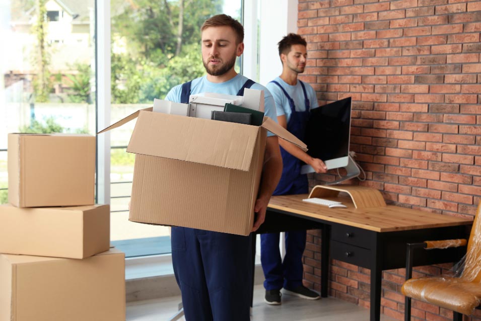 commercial-movers-packing-items-for-moving